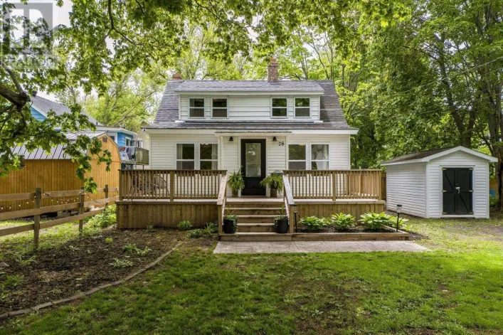 28 Crescent Avenue, Kentville