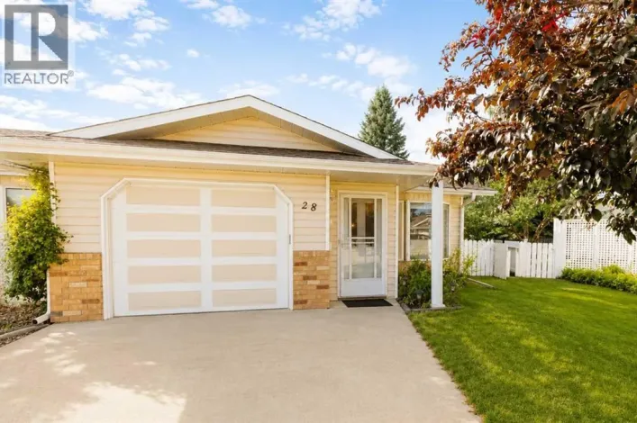 28 Dale Close, Red Deer