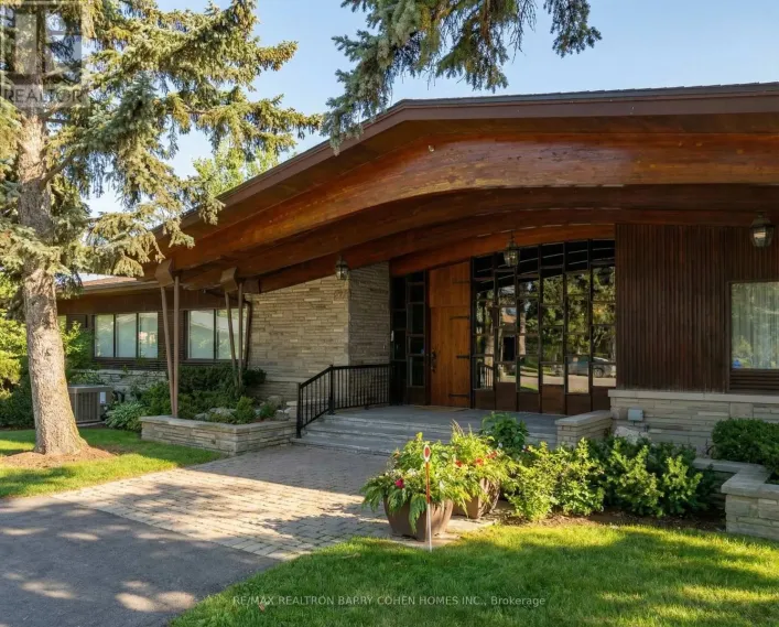 28 DALEBERRY PLACE, Toronto