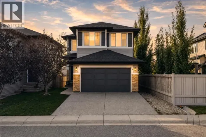 House for sale: 28 Evansview Manor NW, Calgary