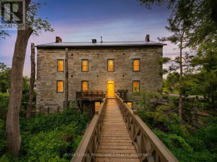 28 FRONT STREET, Stone Mills