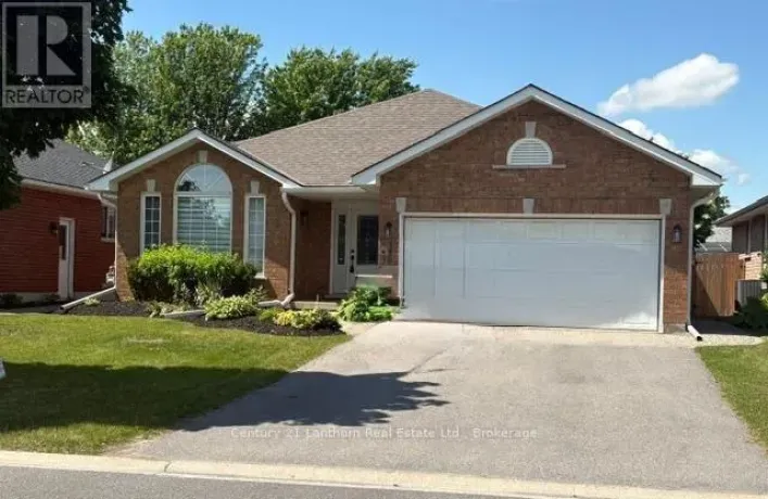 28 HICKORY GROVE, Belleville