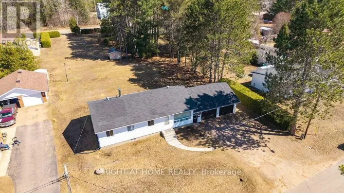 28 JACKPINE STREET, Madawaska Valley