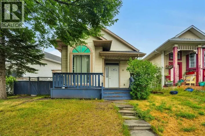 28 Martinridge Road NE, Calgary