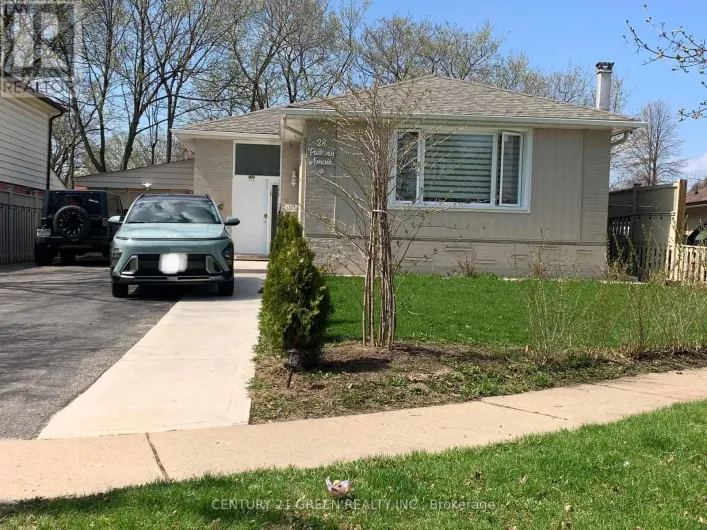28 PARKWAY AVENUE, Brampton