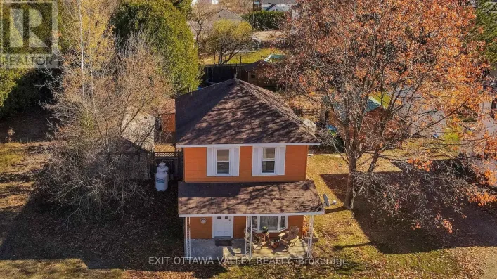 28 PAUGH LAKE ROAD, Madawaska Valley