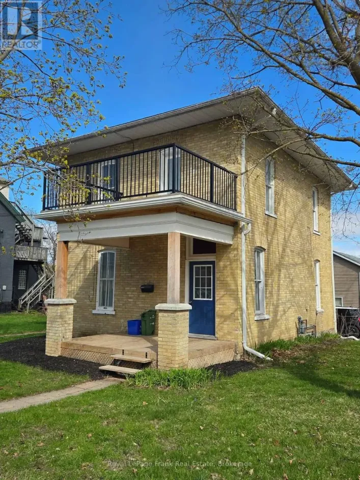 28 RIDOUT STREET, Kawartha Lakes