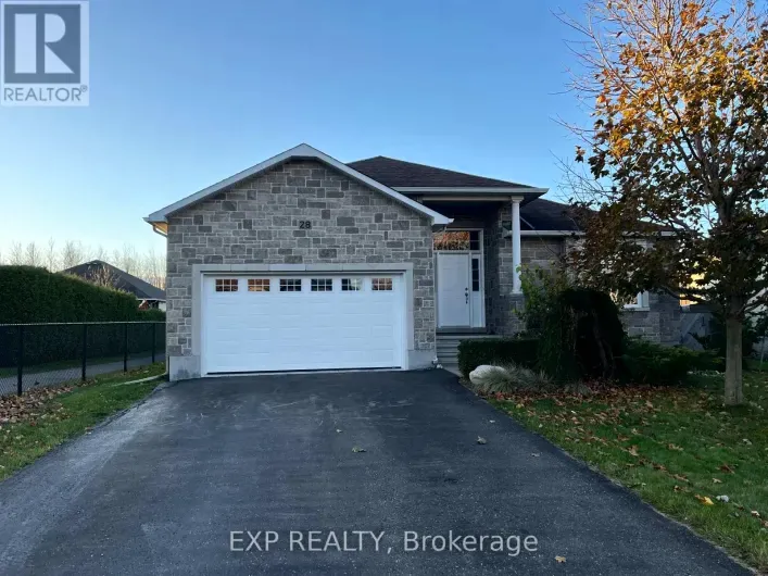 House for sale: 28 SETTLEMENT LANE, Russell