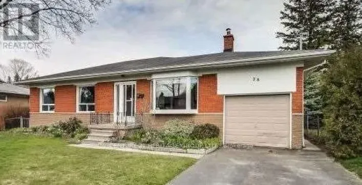 28 SHIRLEY CRESCENT, Toronto