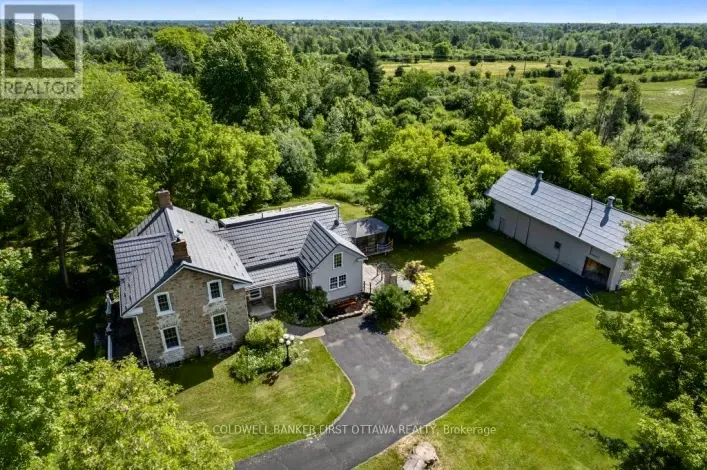 House for sale: 28 SOUTH STREET, Drummond/North Elmsley