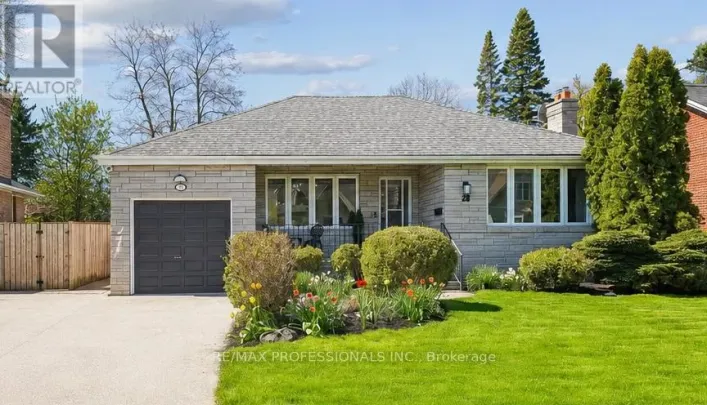 28 SPRING GARDEN ROAD, Toronto
