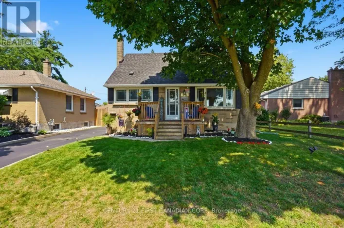 28 TWEEDSMUIR AVENUE, London East