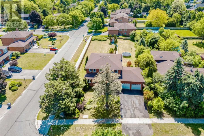 28 WALKER ROAD E, Caledon
