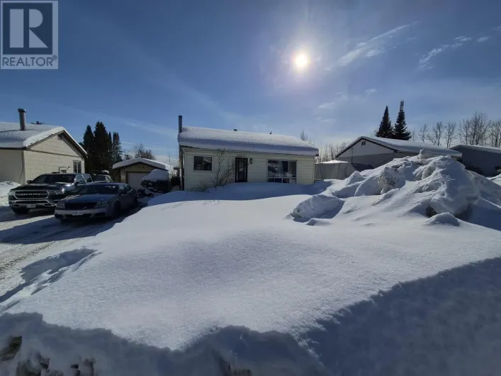 28 Warbler Drive, Manitouwadge