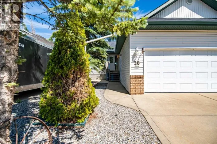 28 Westwood Crescent, Sylvan Lake