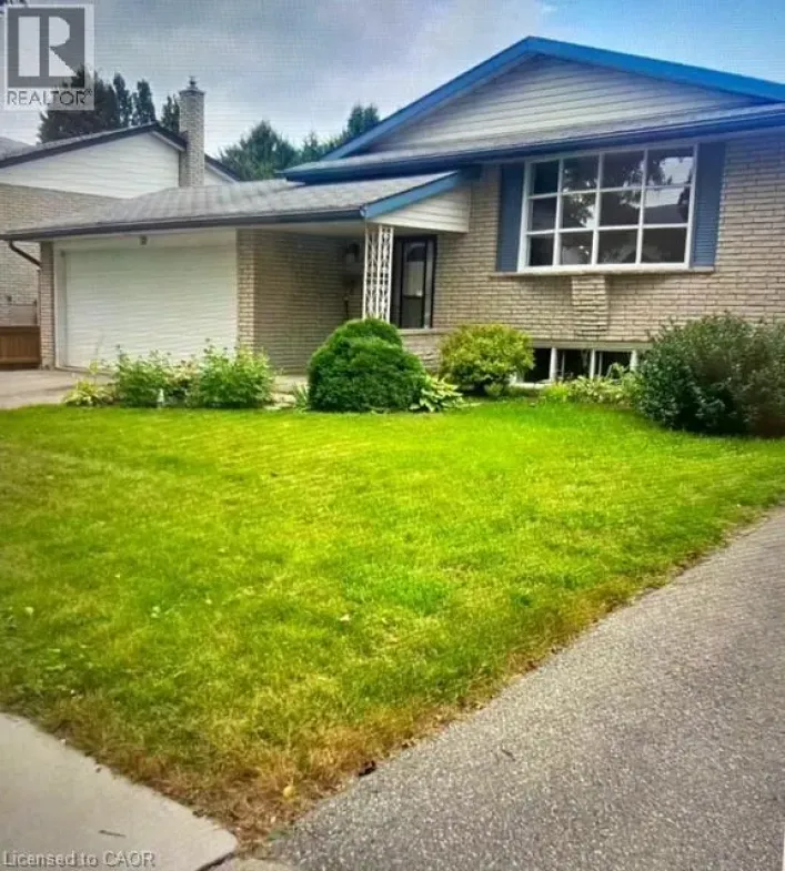 28 WIMBLETON Crescent, Kitchener