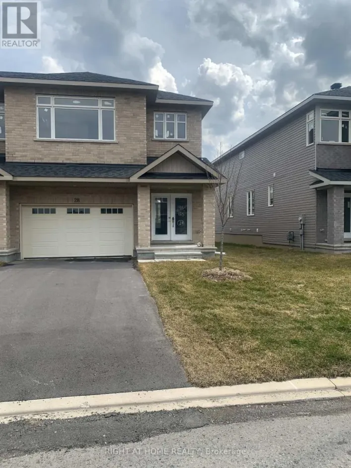 28 WYLIE WAY, Carleton Place