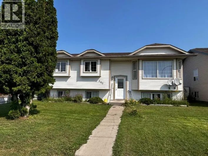 280 Upland Avenue W, Brooks