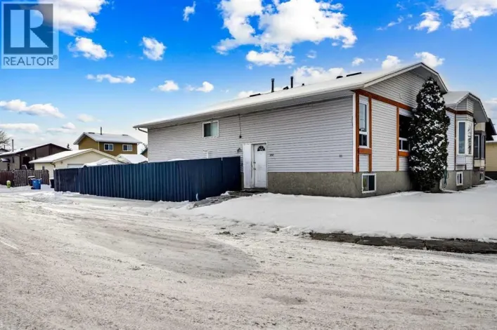 280 Whitworth Way NE, Calgary
