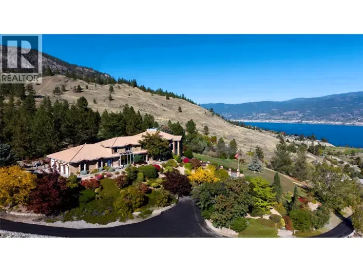 House for sale: 2802 West Bench Drive, Penticton