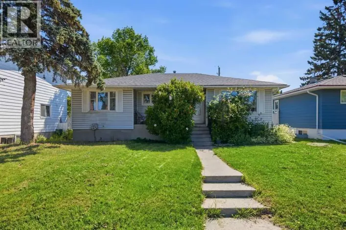 2808 19 Street NW, Calgary
