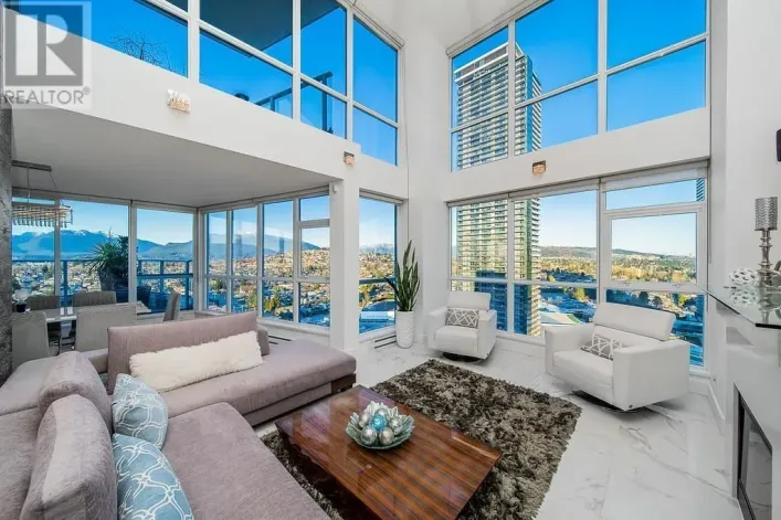 280X 4400 BUCHANAN STREET, Burnaby