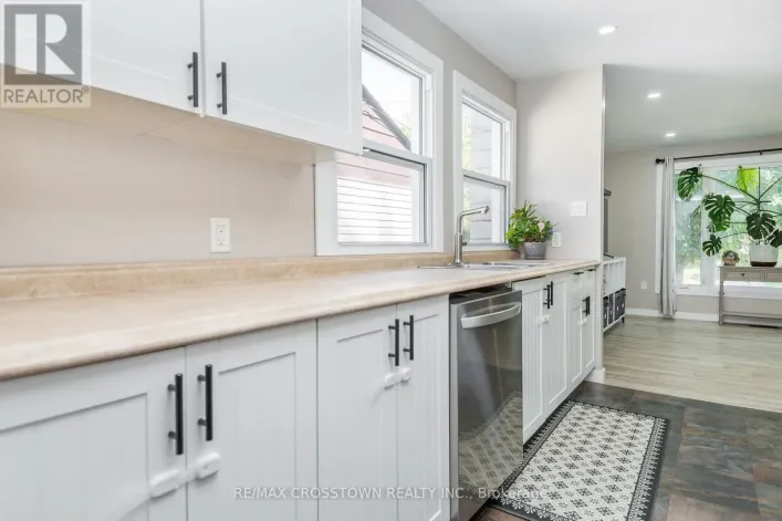 281 ELIZABETH STREET, Midland