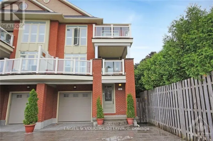 House for rent: 281 KIRCHOFFER AVENUE, Ottawa