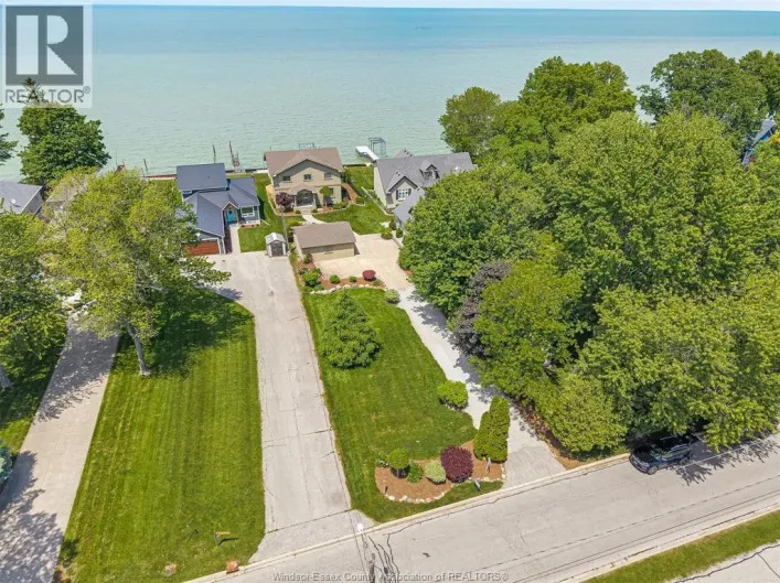 281 LAKEVIEW DRIVE, Belle River