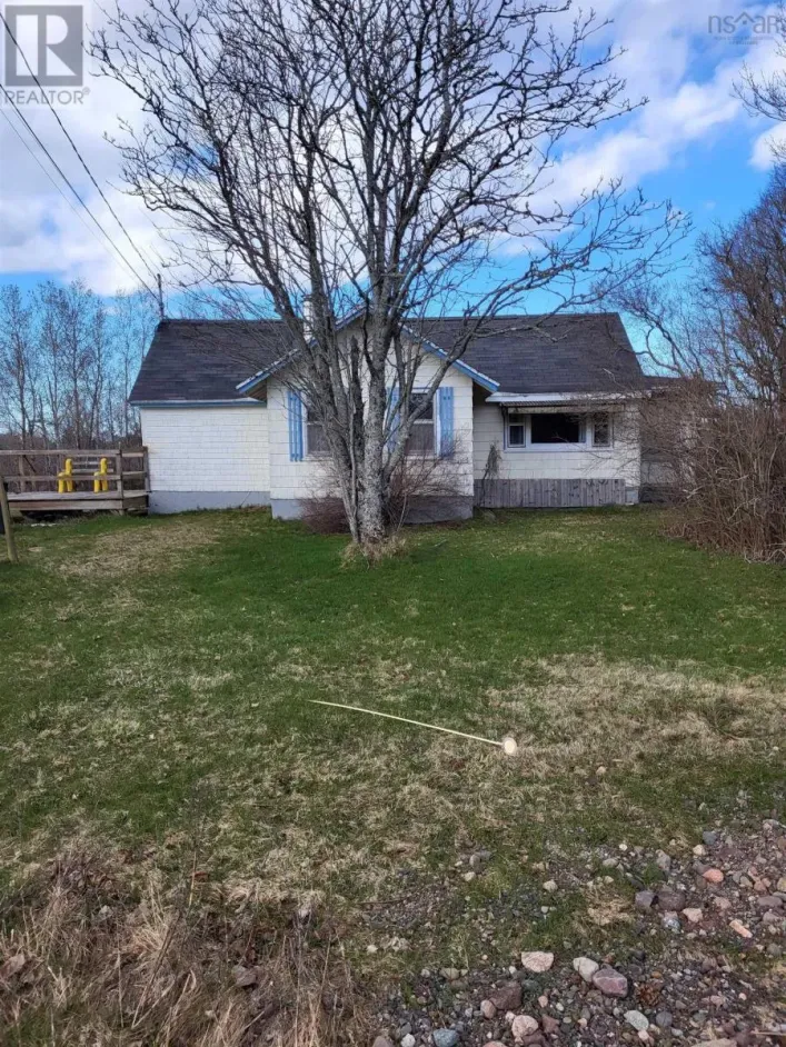 281 Lower Truro Road, Lower Truro