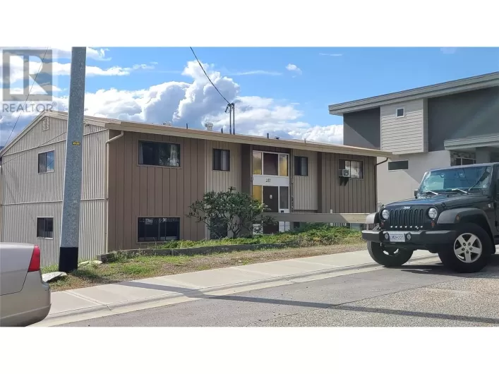 281 NORTON Street, Penticton