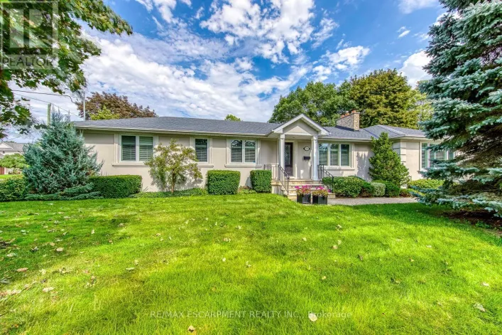 281 PINEHURST DRIVE, Oakville