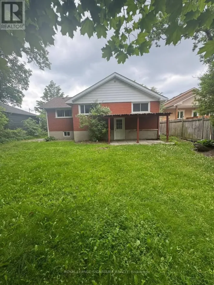 281 THE QUEENSWAY DRIVE S, Georgina