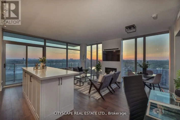 2810 - 105 THE QUEENSWAY AVENUE, Toronto