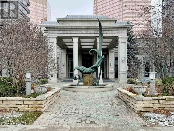 2811 - 15 GREENVIEW AVENUE, Toronto