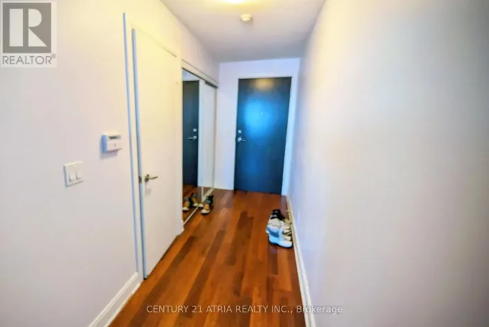 2812 - 125 VILLAGE GREEN SQUARE, Toronto