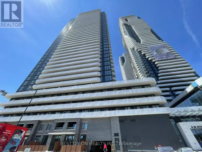 2812 - 28 INTERCHANGE WAY, Vaughan