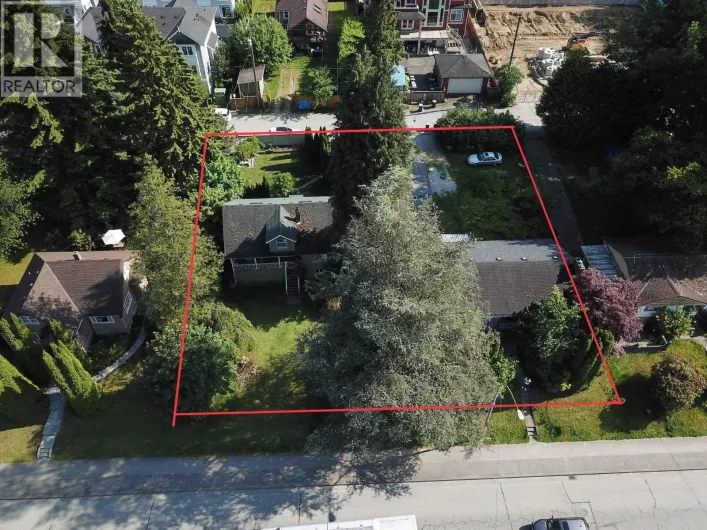 2813 ST JOHNS STREET, Port Moody