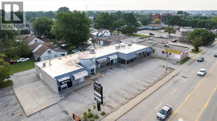 2814 HOWARD Unit# 2, Windsor