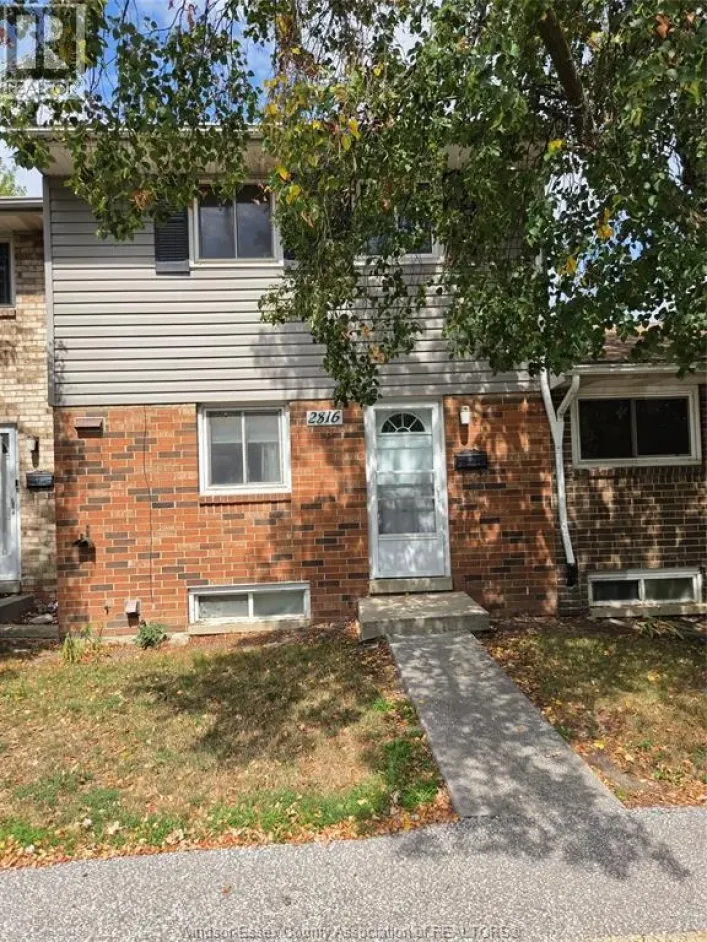 2816 Meadowbrook LANE, Windsor