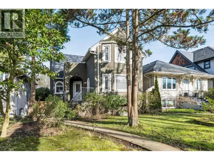 2819 W 13TH AVENUE, Vancouver