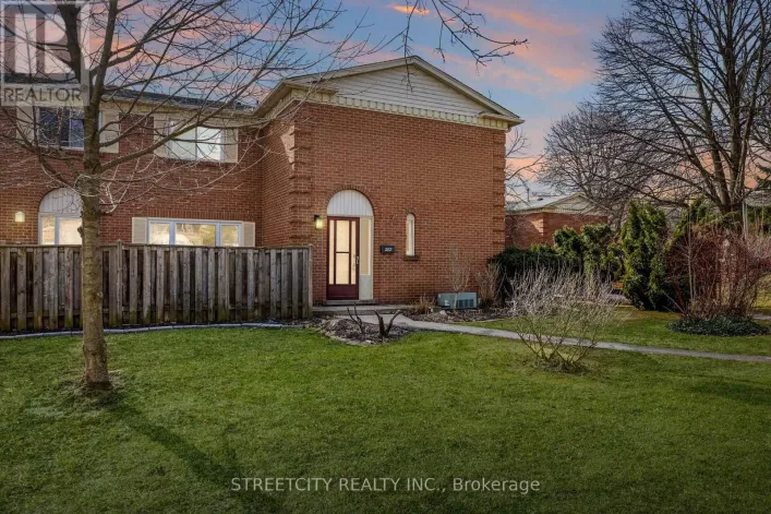 282 HOMESTEAD CRESCENT, London North