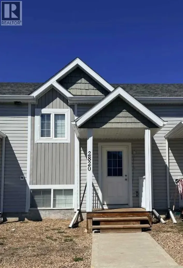 2820 12 Avenue, Wainwright