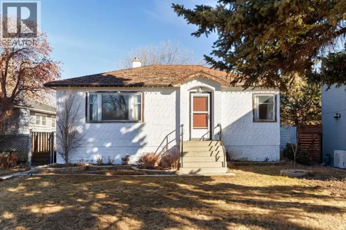 2820 Parkdale Boulevard NW, Calgary