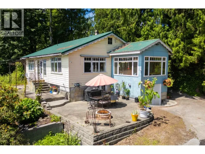 28203 LOUGHEED HIGHWAY, Maple Ridge