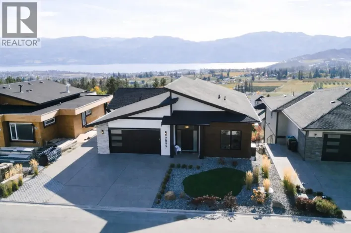 2827 Copper Ridge Drive, West Kelowna
