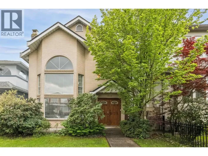 2828 W 23RD AVENUE, Vancouver