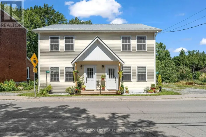 2829-2831 COUNTY RD 6 ROAD, Stone Mills