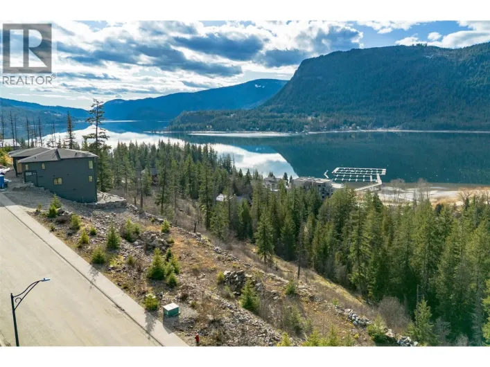 283 Bayview Drive, Sicamous