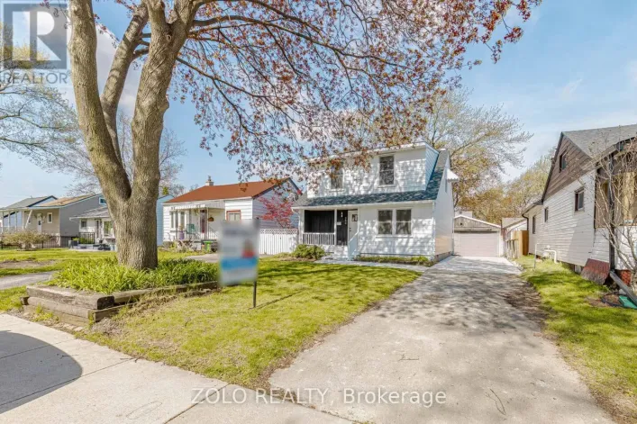 283 IVON AVENUE W, Hamilton